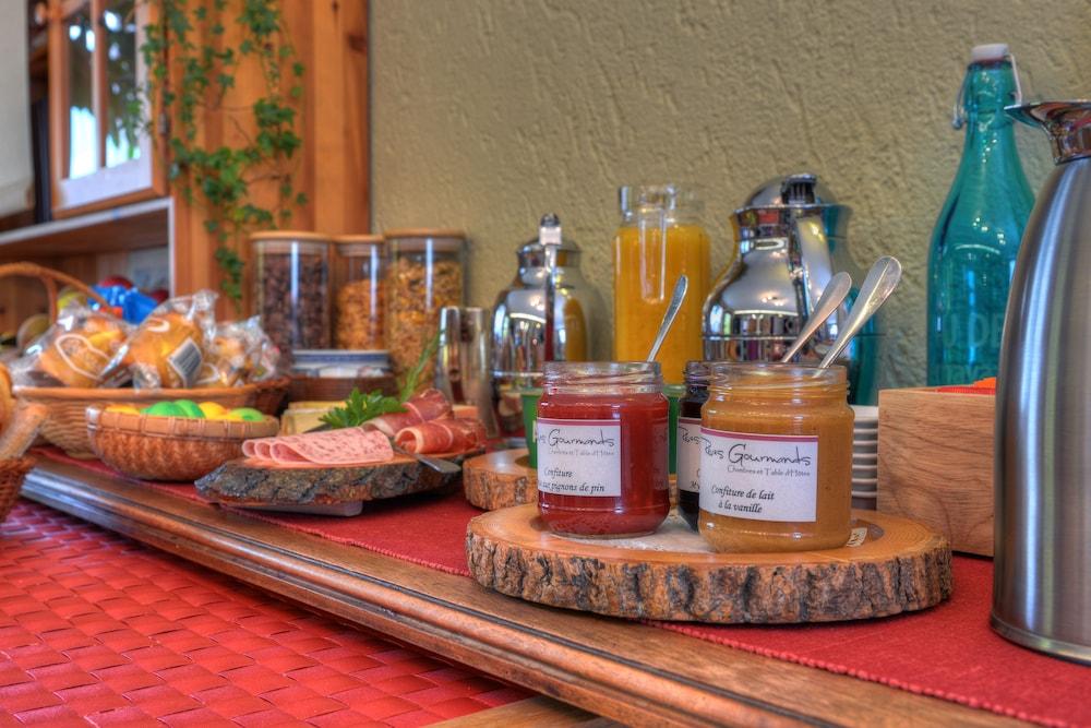 Reves Gourmands, Hotellerie & Gastronomie Vernayaz Экстерьер фото